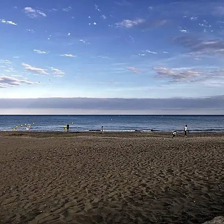 Piscine Mediterranee Le Cap D'agde Parking Et 2 Plages A 250 Metres Apartmán